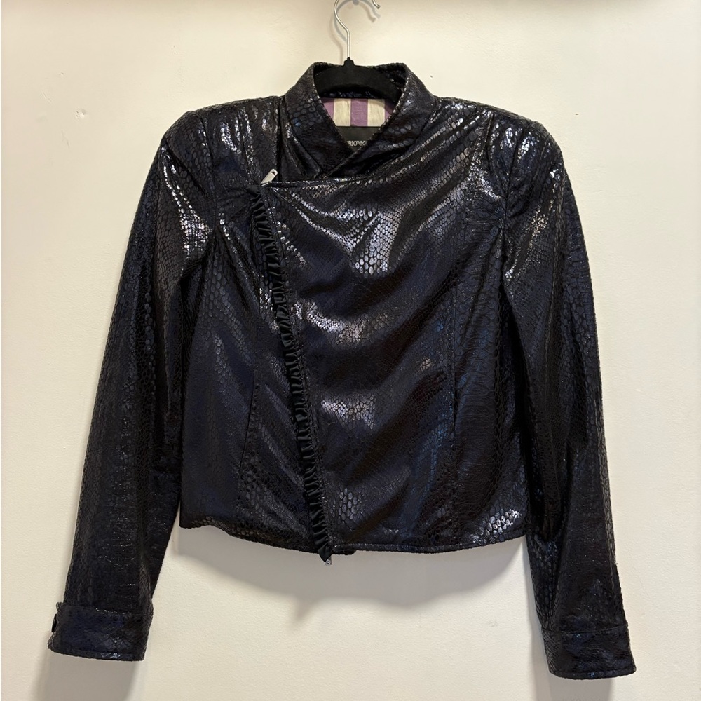 Black PleatherJacket Sleek Moto Style